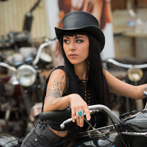 Marlow | Womens Black Leather Top Hat